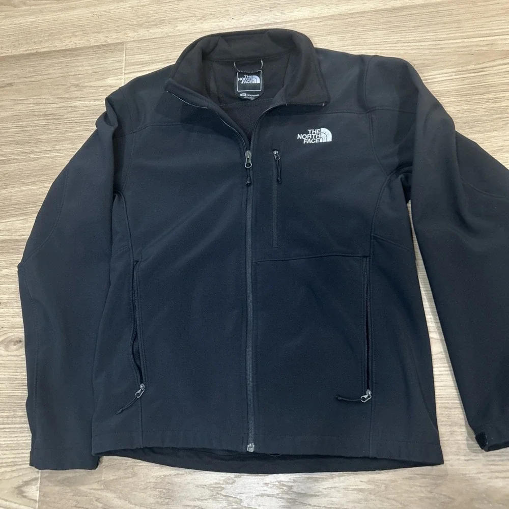 The North Face coat/windbreaker Black Size S